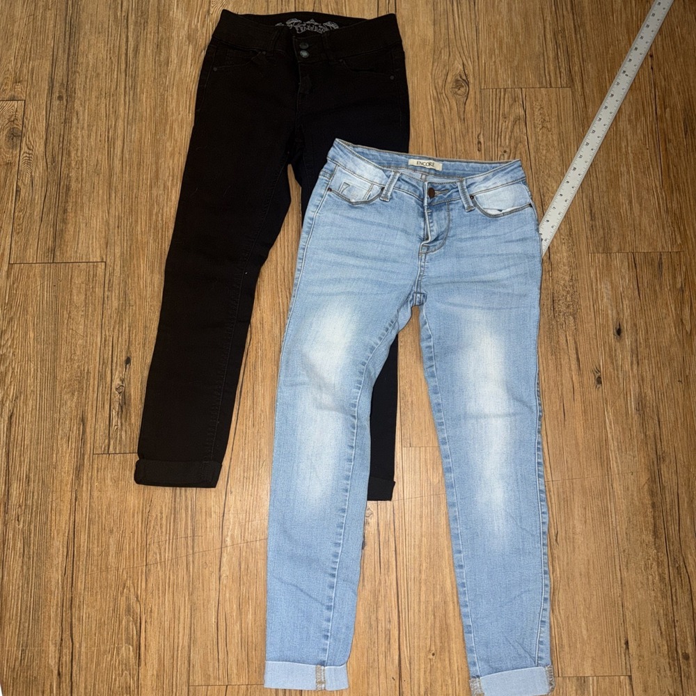 2 Pairs Of Size 0 Women's Skinny Jeans Stretchy Casual Button Black Blue Denim V